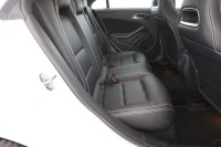 Mercedes-Benz CLA 200 AMG Line