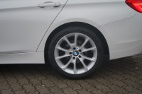 BMW 320 320dA Touring Sport Line