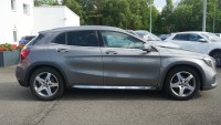 Mercedes-Benz GLA 200 AMG Line