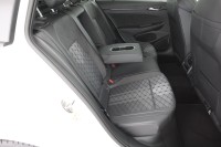 VW Golf VIII Variant 1.5 eTSI R-Line DSG