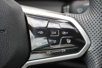VW Golf VIII 1.5 TSI R-Line