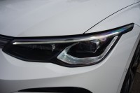 VW Golf VIII Variant 1.5 TSI R-Line