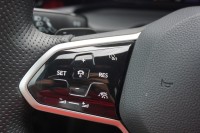 VW Golf VIII 2.0 GTI DSG