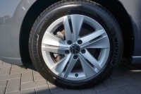 VW Golf VIII Variant 1.5 eTSI DSG Life