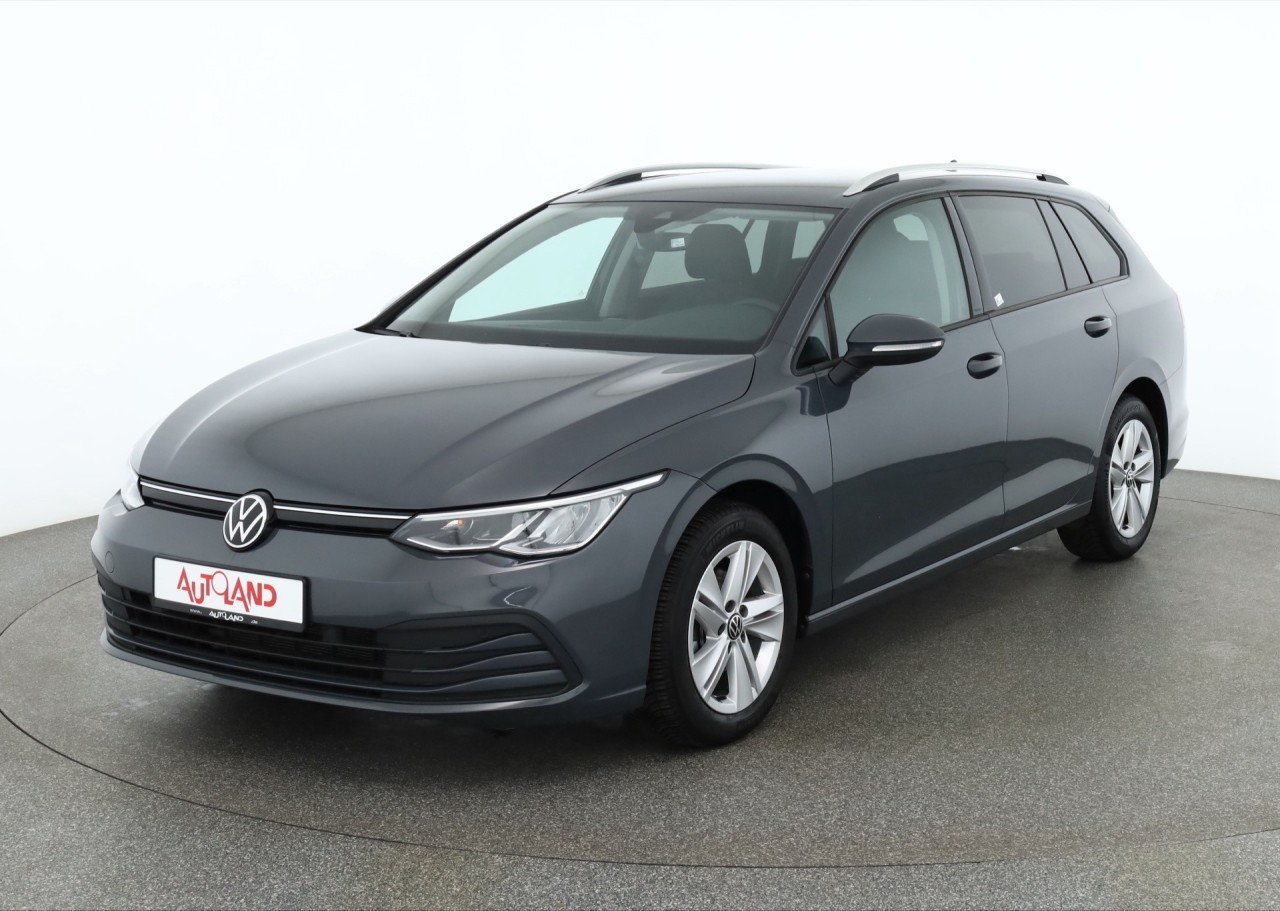 VW Golf VIII Variant 1.5 eTSI DSG