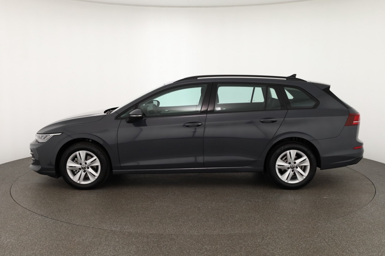 VW Golf VIII Variant 1.5 TSI