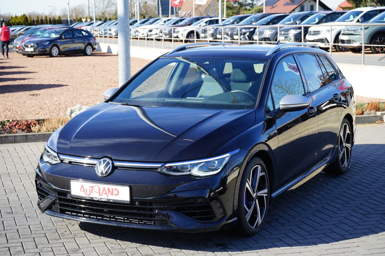VW Golf VIII Variant 2.0 R 4Motion SHZ