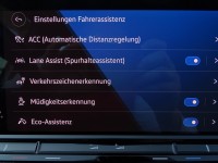 VW Golf VIII Variant 1.5 TSI R-Line