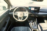 VW Golf VIII Variant 1.5 eTSI R-Line DSG