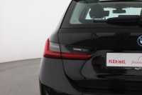 BMW 330 e Touring Sport Line