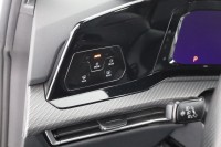 VW Golf VIII Variant 1.5 eTSI R-Line