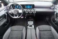 Mercedes-Benz A 180 A180 d AMG Line 7G-DCT