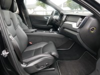 Volvo XC 60 XC60 2.0 R Design Expression Plug-In
