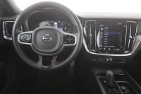 Volvo V60 B4 R Design