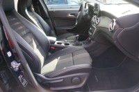 Mercedes-Benz GLA 180 Urban