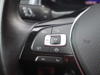 VW T-Roc 1.5 16V TSI Active Standhzg.