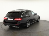 Mercedes-Benz E 220 220d T AMG Line