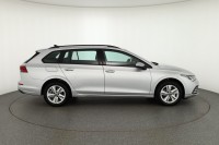 VW Golf VIII Variant 1.0 eTSI DSG