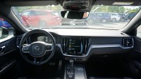 Volvo V60 Kombi 2.0 T5 R-Design