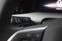 VW Golf VIII Variant 1.5eTSI DSG