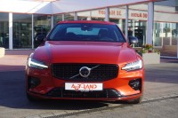 Vorschau: Volvo S60 2.0 M-Hybrid Ultimate Dark AWD