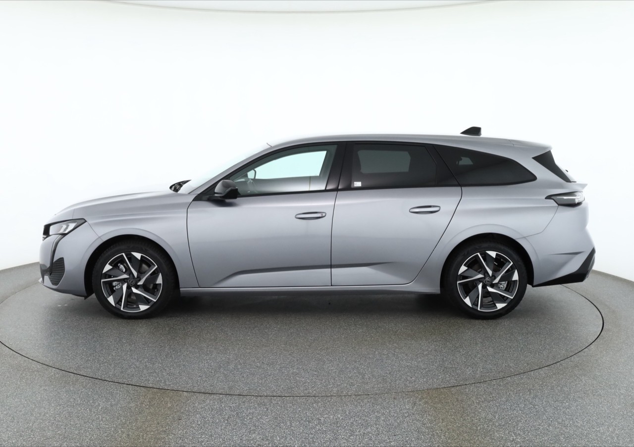 Peugeot 308 SW 1.2 Hybrid 145 Aut.