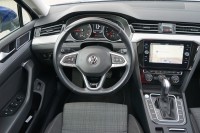 VW Passat Variant 1.5 TSI DSG R-Line