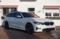 BMW 318 i Touring Sport Line Aut.