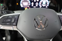 VW Golf VIII Variant 1.5 TSI DSG