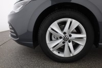 VW Golf VIII Variant 1.5 eTSI DSG