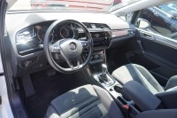 VW Touran 1.5 TSI DSG IQ.DRIVE