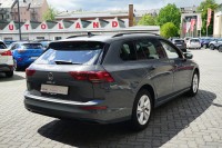 VW Golf VIII Variant 1.0 TSI