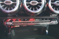 Mercedes-Benz CLA 200 AMG Line