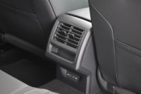VW Golf VIII Variant 2.0 TDI R-Line DSG
