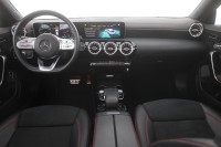 Mercedes-Benz CLA 220 Shooting Brake AMG Line