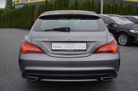 Mercedes-Benz CLA 200 AMG Line