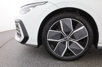 VW Golf VIII Variant 2.0 TDI R-Line DSG