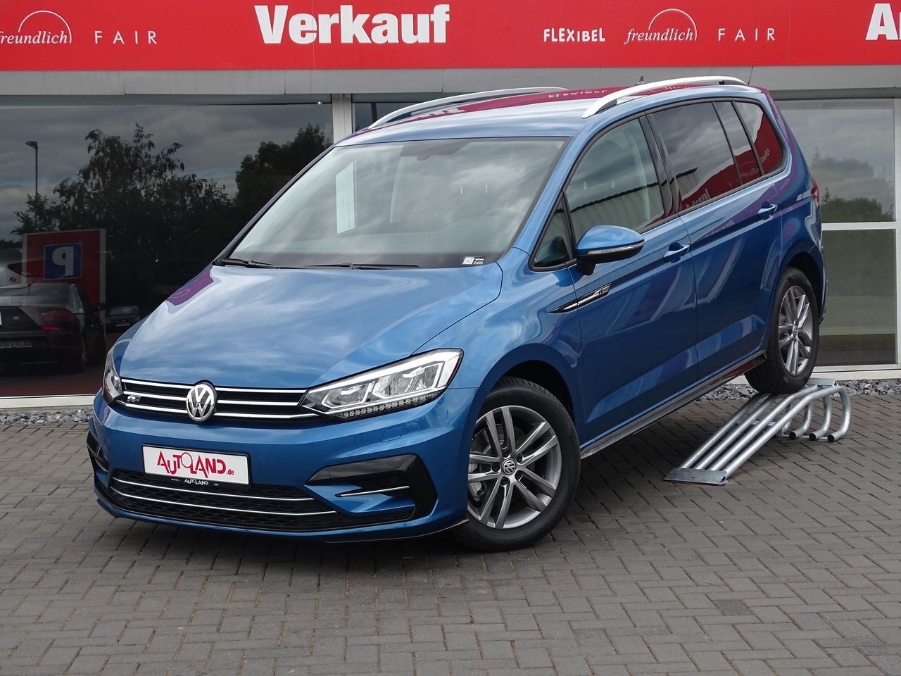 VW Touran 1.5 TSI R-Line