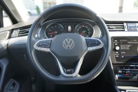 VW Passat Variant 1.5 TSI DSG R-Line