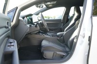VW Golf VIII Variant 1.5 eTSI R-Line DSG