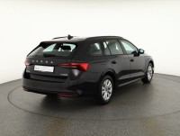 Skoda Octavia Combi 1.5 eTSI DSG