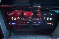 VW Passat Variant 2.0 TSI DSG R-Line