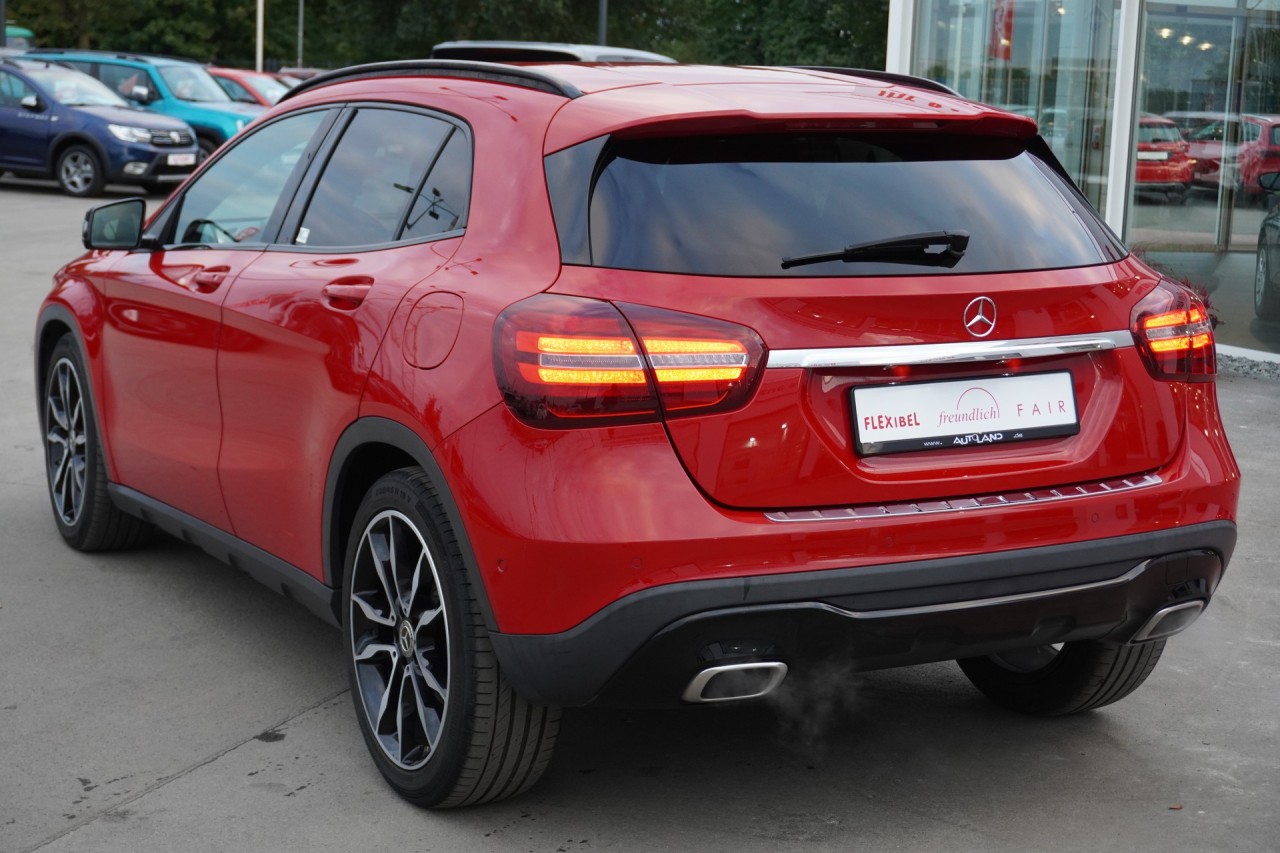 Mercedes-Benz GLA 180 Urban Night Paket