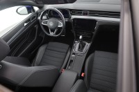 VW Passat Variant 1.5 TSI DSG R-line