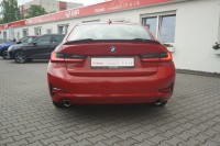 BMW 320 i xDrive Advantage