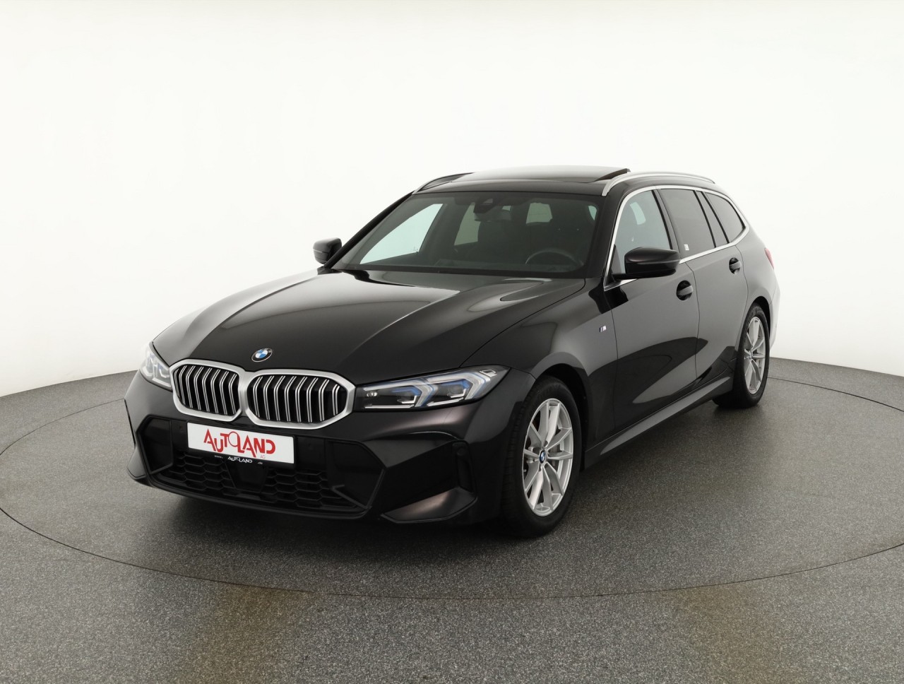BMW 3 330i M-Sport Touring Aut.