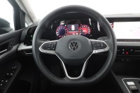 VW Golf VIII Variant 1.0 eTSI DSG