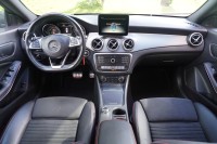 Mercedes-Benz CLA 200 AMG Line