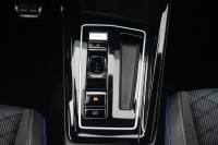 VW Golf VIII Variant 1.5 eTSI R-Line DSG
