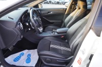 Mercedes-Benz CLA 180 Shooting Brake AMG Line